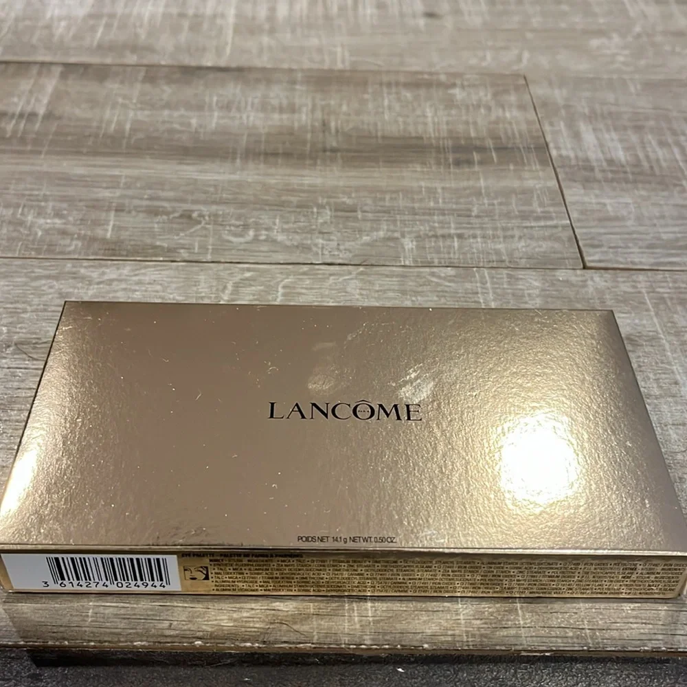 Lancome Eye and Face Palette- 10 eye shows and 1 blush NWT - Picture 6 of 7